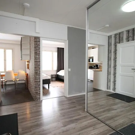 And Spacious For 6 아파트 Raisio