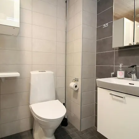 Apartment And Spacious For 6 Raisio